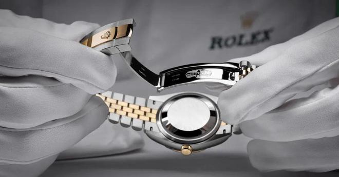 重磅！劳力士Rolex官方推出「二手表」业务以后更贵了(图2)