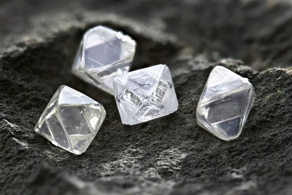 天然钻石协会与多家知名珠宝品牌伙伴达成战略合作(图1)