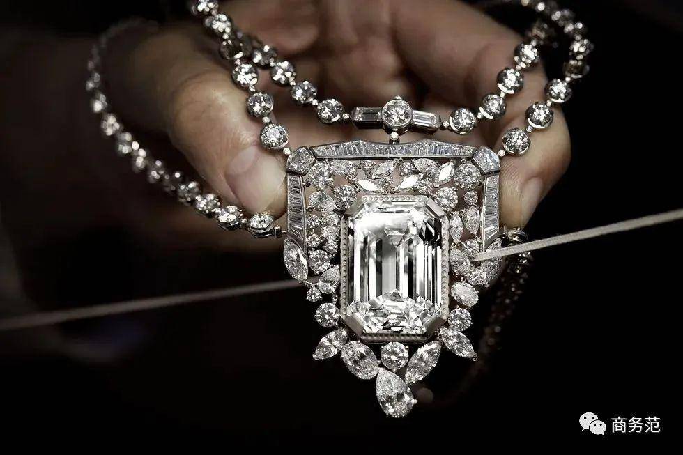 这些高级珠宝价值亿万近距离看实在太太太美了！(图65)